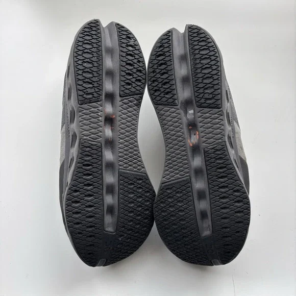 Oncloud Cloud Surfer Next Black Eclipse Men's 11.5 Running Train Gym‎